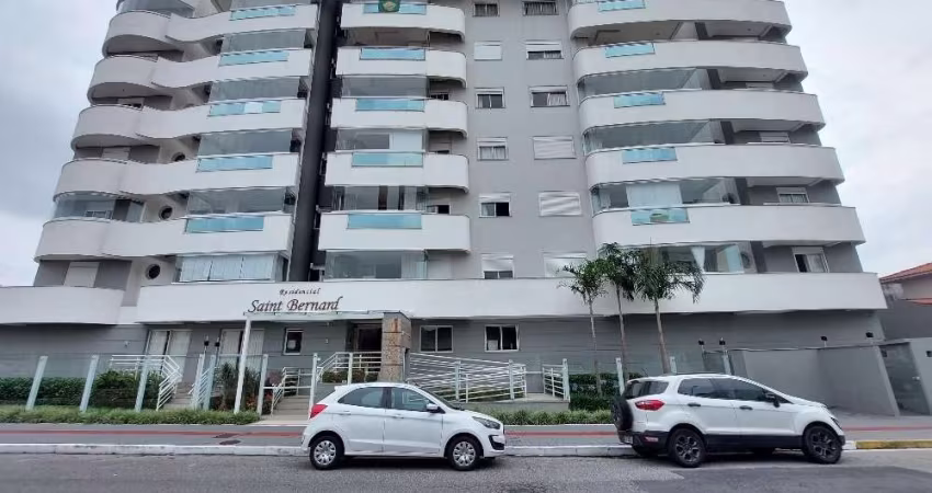 Apartamento com 3 quartos para alugar na Rua Vereador Batista Pereira, 553, Canto, Florianópolis