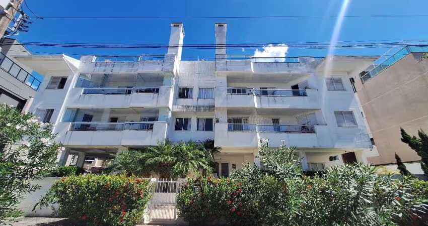Apartamento com 3 quartos para alugar na Rua Nivaldo Dias, 183, Novo Campeche, Florianópolis