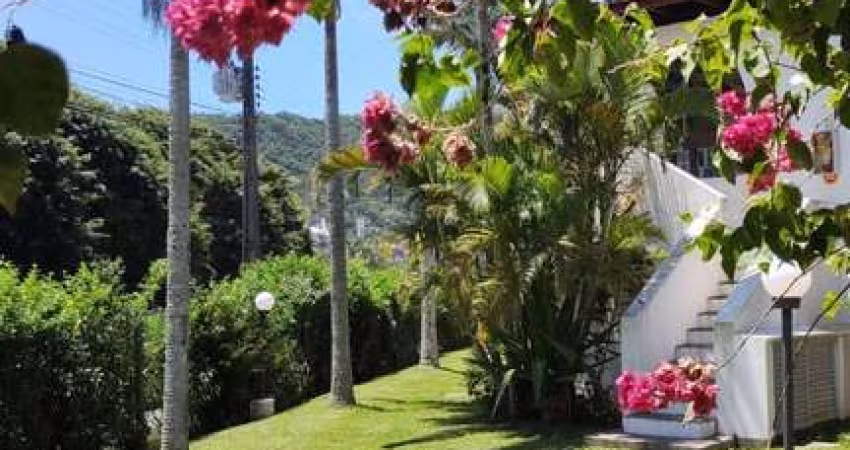 Casa a venda na Praia Brava Florainopolis sc