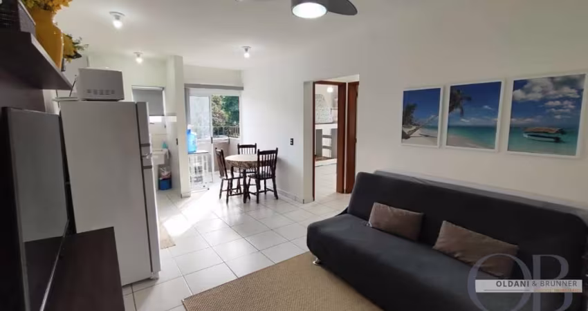 APARTAMENTO MOBILIADO COM 2 DORMITÓRIOS NO CENTRO.