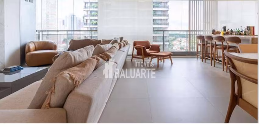Apartamento com 3 Quartos e 3 banheiros à Venda, 167 m²  .