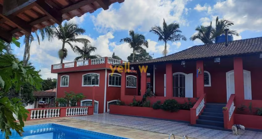 Chácara à Venda em Santa Isabel: 6 Dormitórios por R$800k