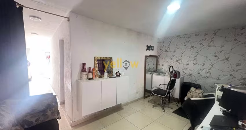 Casa à Venda em Parque Rodrigo Barreto - 1 Dormitório, R$350k