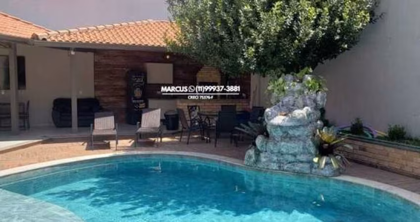 Linda casa no Pq. dos Príncipes com 4 suítes, 4 vagas, piscina. FL23