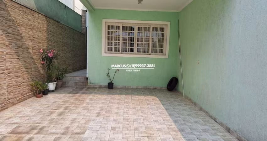 Casa no Butantã com 250 m², com 3 suites, 4 vagas de garagem. FL23