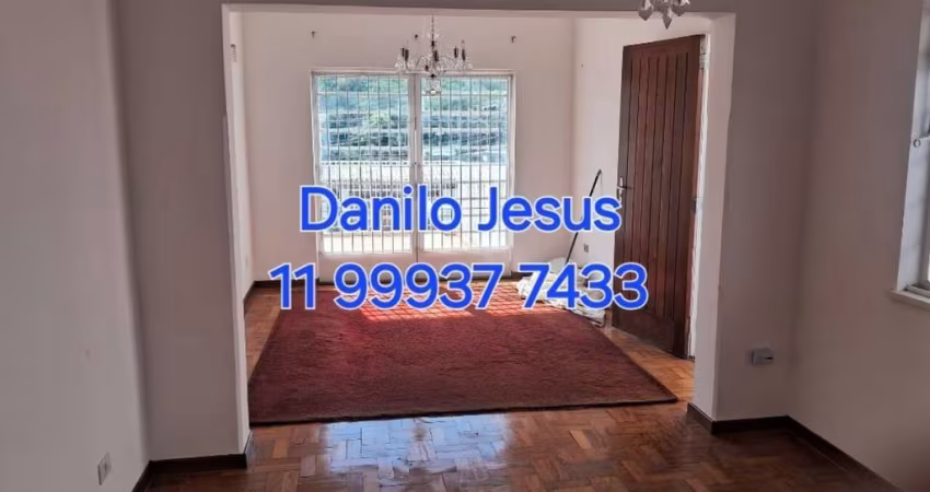 Casa com 3 dormitórios, 2 vagas e edicula. FL51