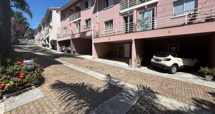 LINDO SOBRADO CONDOMINIO SÃO FRANCISCO FL37
