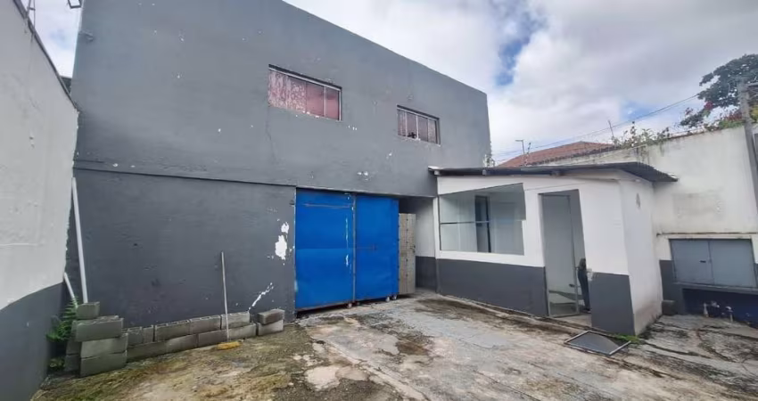 GALPÃO COM 250 M2 PE DIREITO DE 6 M FL26