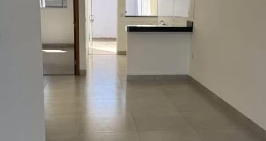 Casa para Venda em Uberlândia, Morumbi, 2 dormitórios, 1 suíte, 2 banheiros, 2 vagas