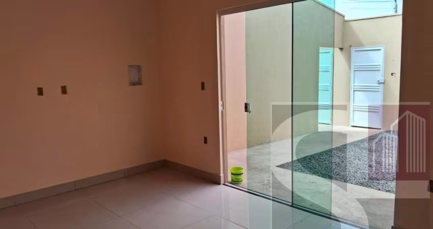 Casa para Venda em Uberlândia, Jardim Ipanema, 2 dormitórios, 1 suíte, 2 banheiros, 2 vagas