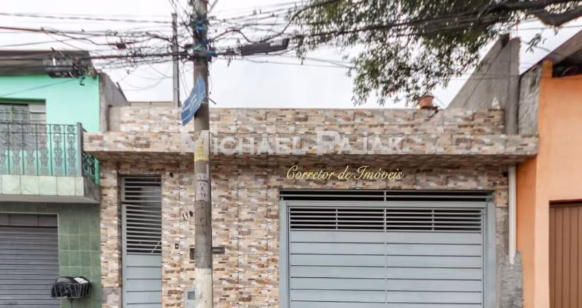 Casa tipo para venda com 3 quartos, sendo 1 suíte
