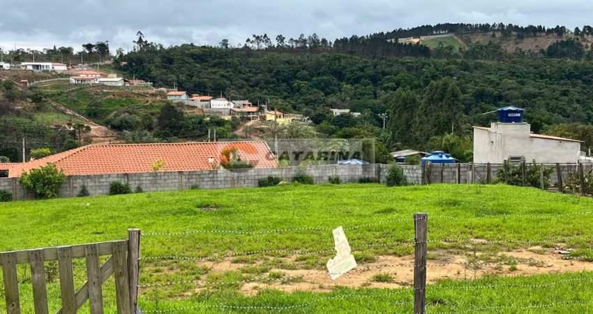 Lindo terreno a ponto de construir!