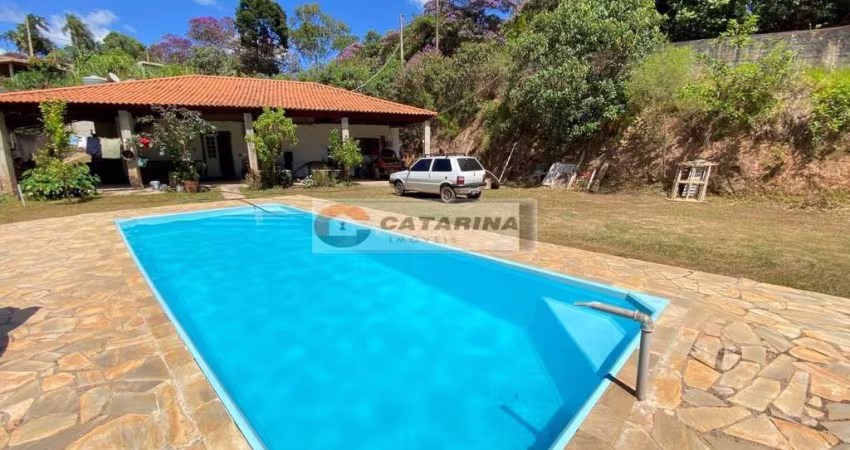 Linda chácara a venda!