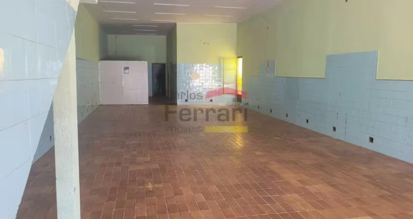 Imóvel comercial de 280M2 em Santana, avenida movimentada, estacionamento para 2 veículos.