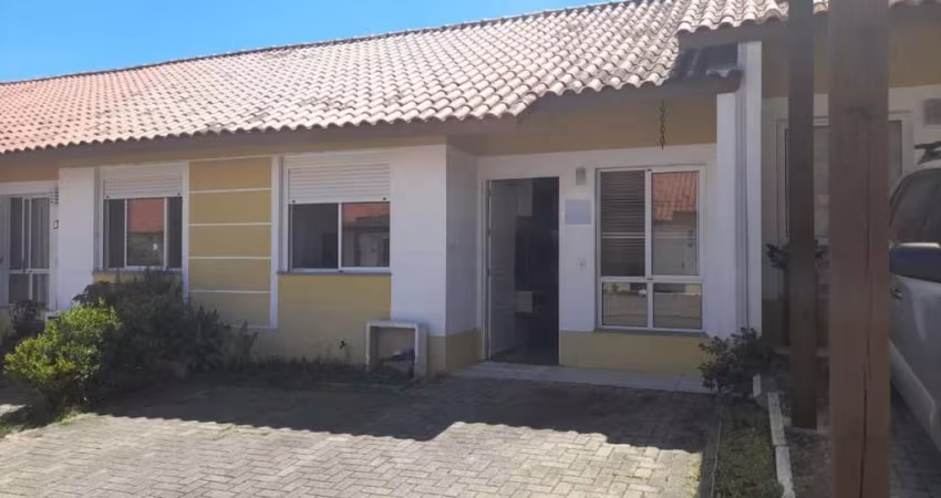 Casa 2 dormitórios mobiliada.