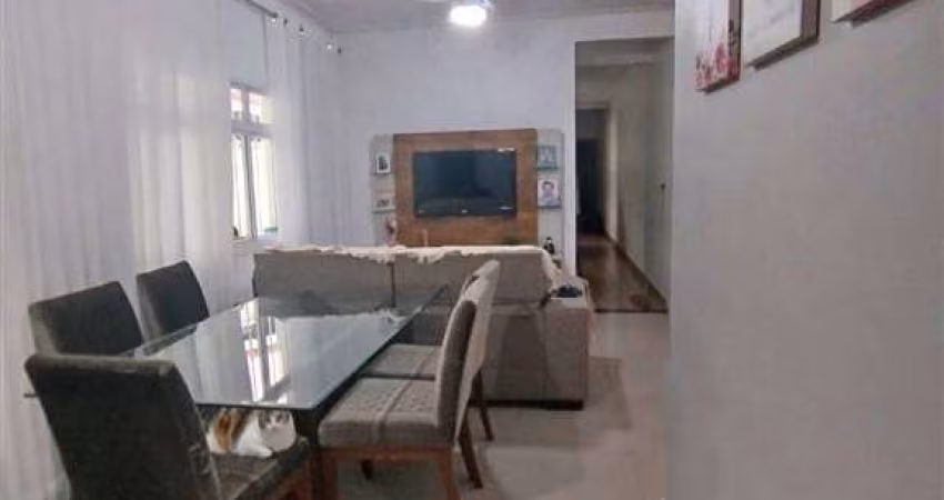 SOBREPOSTA BAIXA EEM ÓTIMO LOCAL DO JD. CASQUEIRO - COM 3 DORMITÓRIOS E GARAGEM.