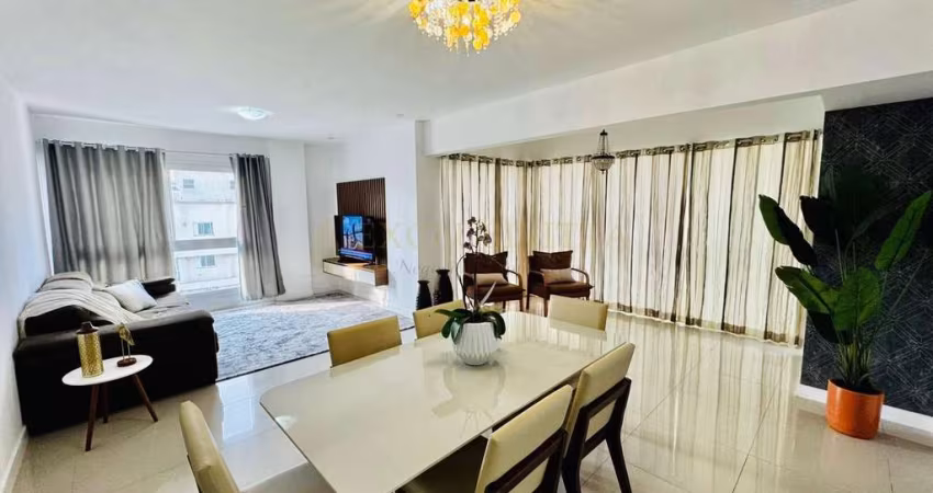 Apartamento para Locação Anual no bairro Centro em Balneário Camboriú, 3 quartos sendo 3 suítes, 3 vagas, Mobiliado, 231 m² de área total, 140 m² privativos,