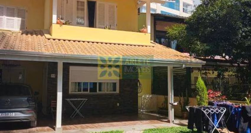 Casa - Porto Belo SC