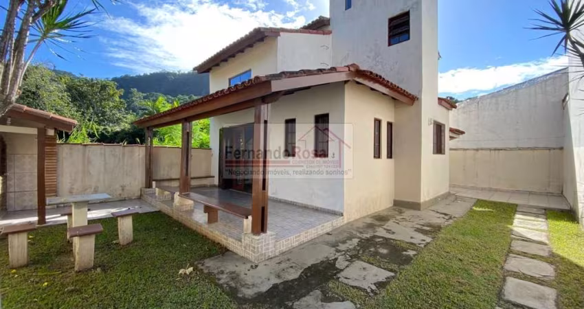 Casa para Venda em São Sebastião, Barequeçaba, 1 dormitório, 2 banheiros, 3 vagas