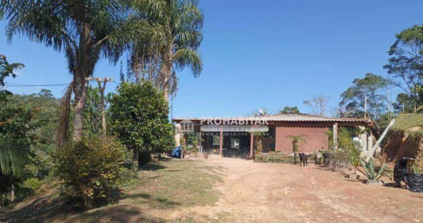 Vendo ótimo sítio no bairro Engenheiro Marsilac. região de Parelheiros, É um sítio agrícola de produção orgânicas certificada, ela tem 33.000m²