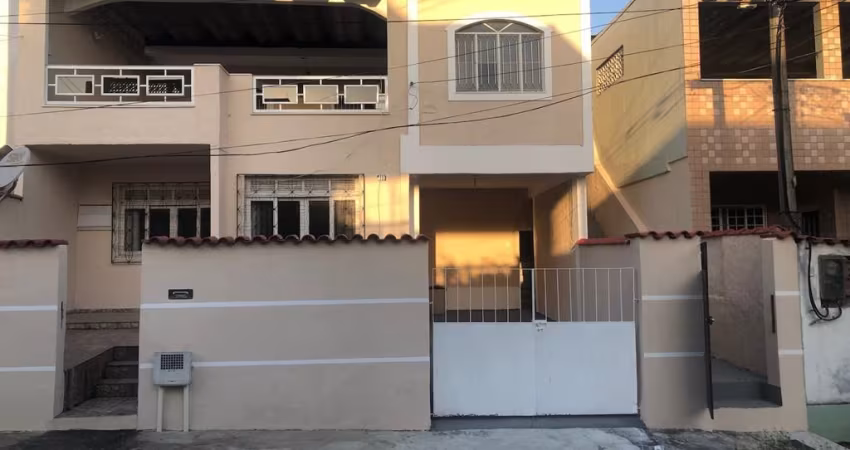 Casa com 4 dormitórios na Estrada do Tingui,  em Campo Grande  Rio de Janeiro-RJ.