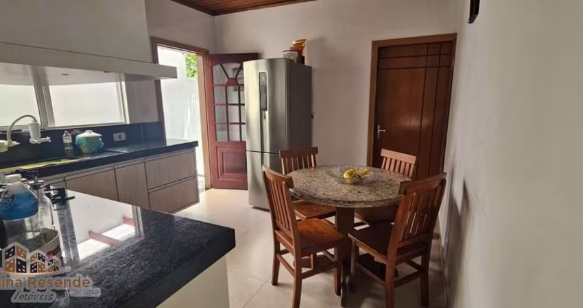 Casa com 2 quartos à venda no Martim de Sá, Caraguatatuba 