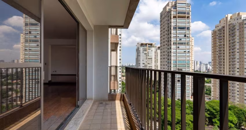 Apartamento tipo para venda com 4 quartos, sendo 2 suítes, 202m²