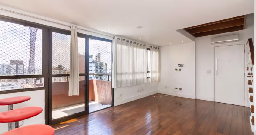 Duplex para venda com 2 quartos, sendo 2 suítes, 96m²