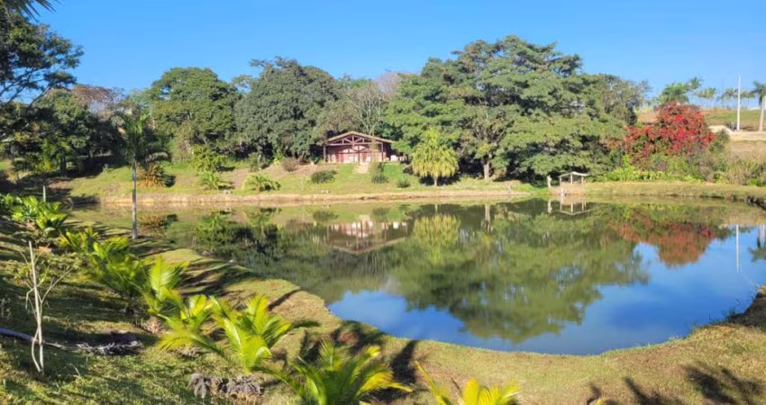 Lote em condomínio para venda, 250m²