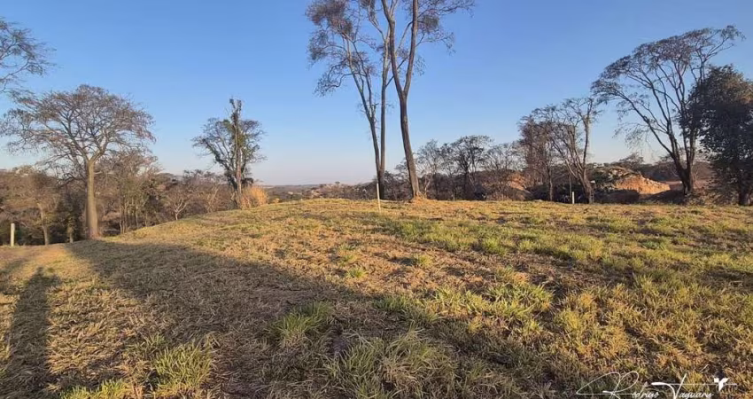 Terreno no Ponto Mais Alto do Aldeia do Vale – Vista Panorâmica e Excelente Topografia