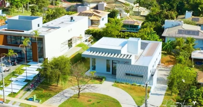 Casa Térrea Moderna com 4 Suítes e Lazer Completo no Aldeia do Vale