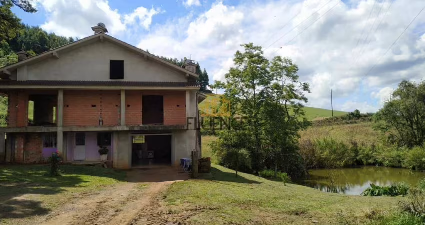 Sítio à venda, 5 quartos, 2 vagas, Campestre Baixo - Salvador do Sul/RS