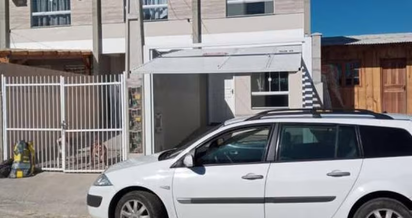 Sobrado para Venda em Florianópolis, São João do Rio Vermelho, 2 dormitórios, 1 banheiro, 1 vaga