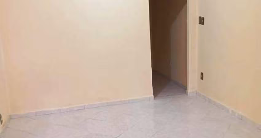 Alugo Casa Térrea com 3 Quartos no Pechincha