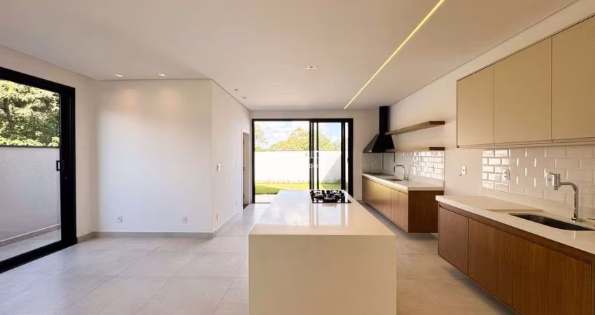 Sobrado em Indaiatuba, Condomínio Gran Reserve, 3 suítes, 224 m²