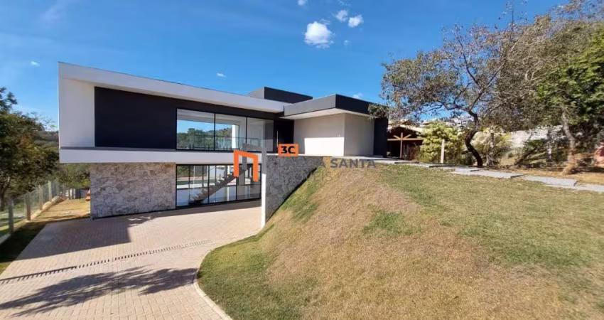 MARAVILHOSA CASA COM VISTA DEFINITIVA NO CONOMÍNIO MIRANTE DO FIDALGO
