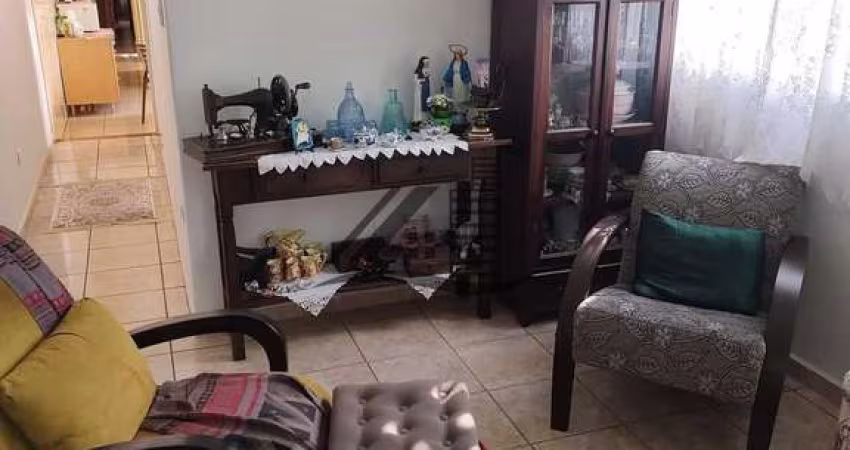 Casa Térrea 3 dormitórios, 1 suíte, 2 vagas em Vila Cecilia Maria  -  Santo André