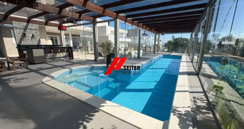 Casa à venda com 4 quartos em condomínio fechado , 701m² - Córrego Grande