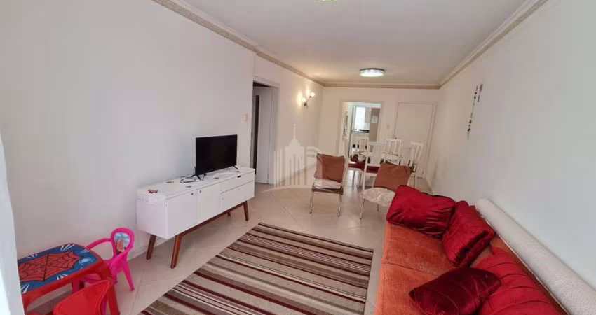 Apartamento a 100 metros da praia de Balneário Camboriú, com 2 dormitórios