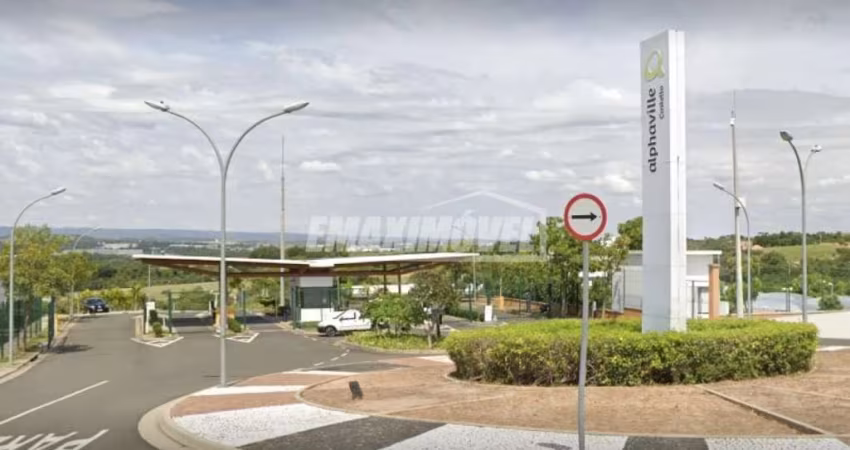 Casa com 3 suítes, 2 Vagas e Piscina - Alphaville Itu