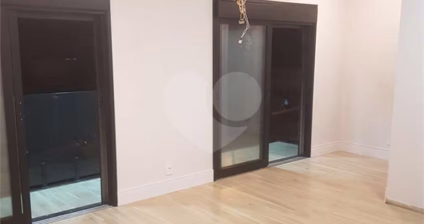Condomínio com 5 quartos à venda ou para locação em Residencial Vale Florido - SP