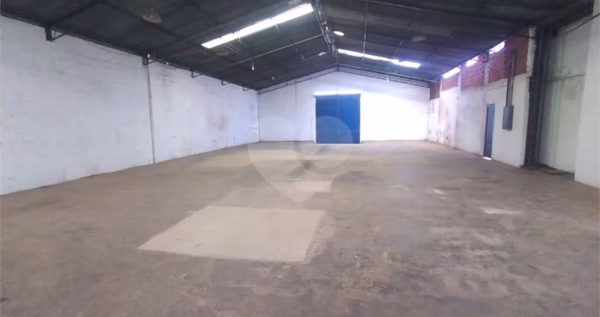 Barracão à venda ou para locação em Vila Ipiranga - SP