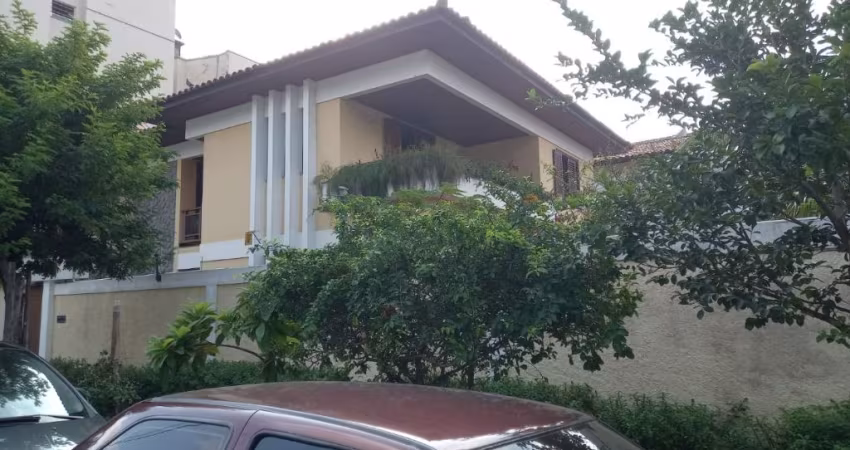 Linda casa duplex a Venda