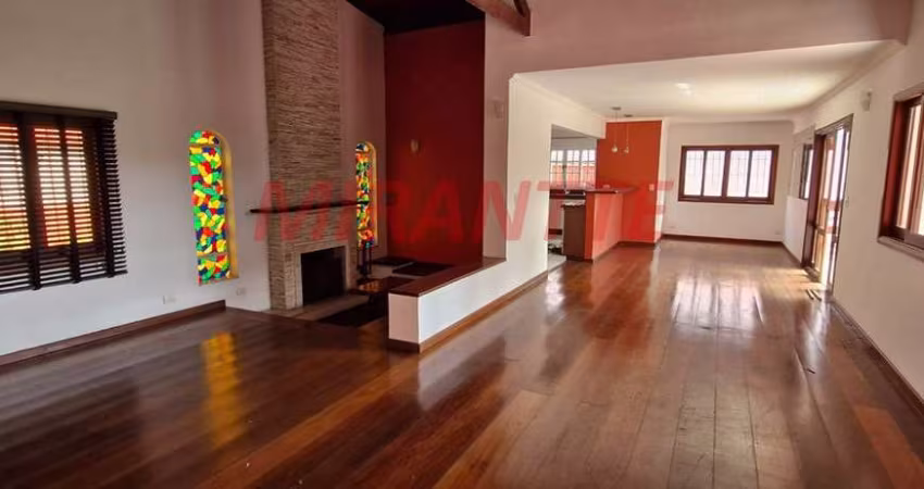 Sobrado de 444m² com 3 quartos em Vila Irmaos Arnoni