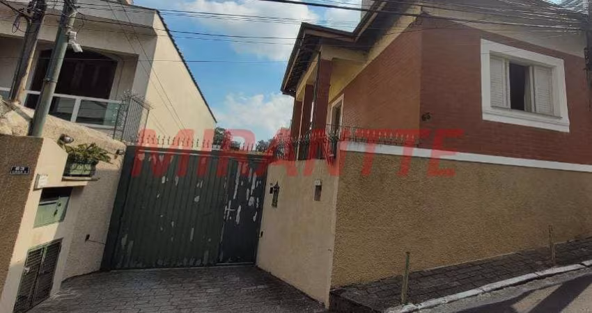 Sobrado de 300m² com 5 quartos em Santa Teresinha