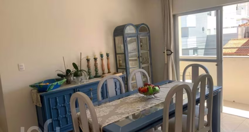 Apartamento à venda em Balneário com 137 m², 5 qua