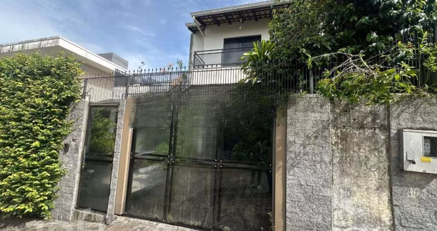 Casa à venda em Bom abrigo com 260 m², 5 quartos,
