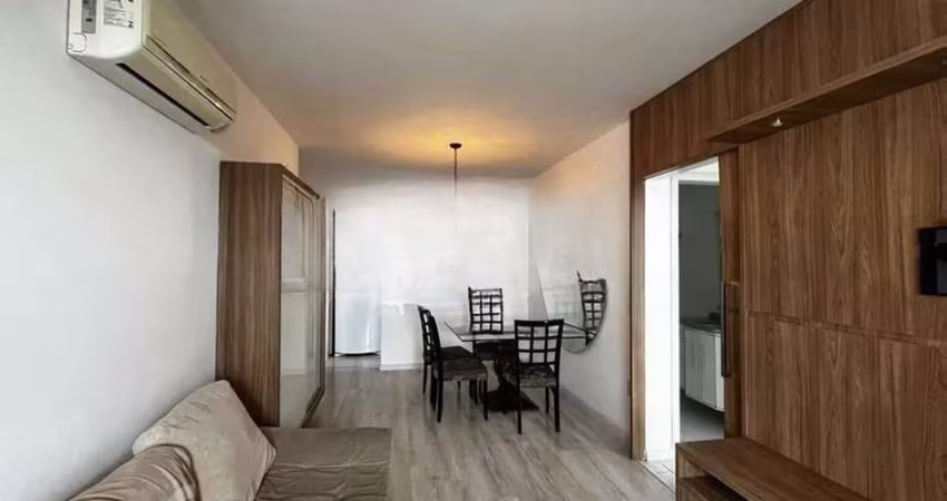 Apartamento à venda em Costeira do Pirajubaé com 7