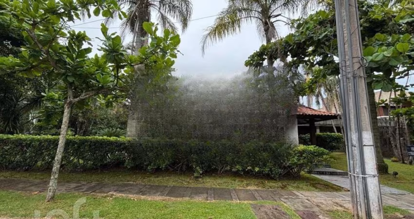 Casa à venda em Jurere Oeste com 450 m², 1 quarto