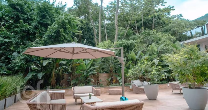 Apartamento à venda em Itacorubi com 107 m², 3 qua